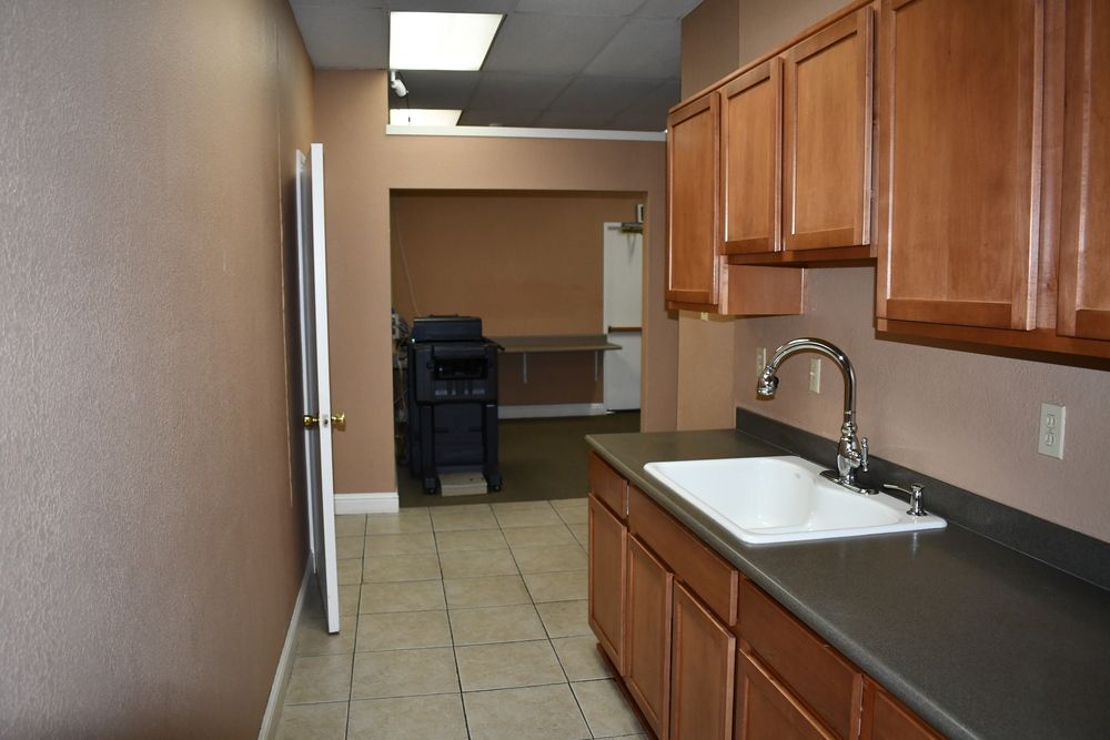 Hillswood Plaza: 6693 Folsom Auburn Rd, Folsom, CA 95630